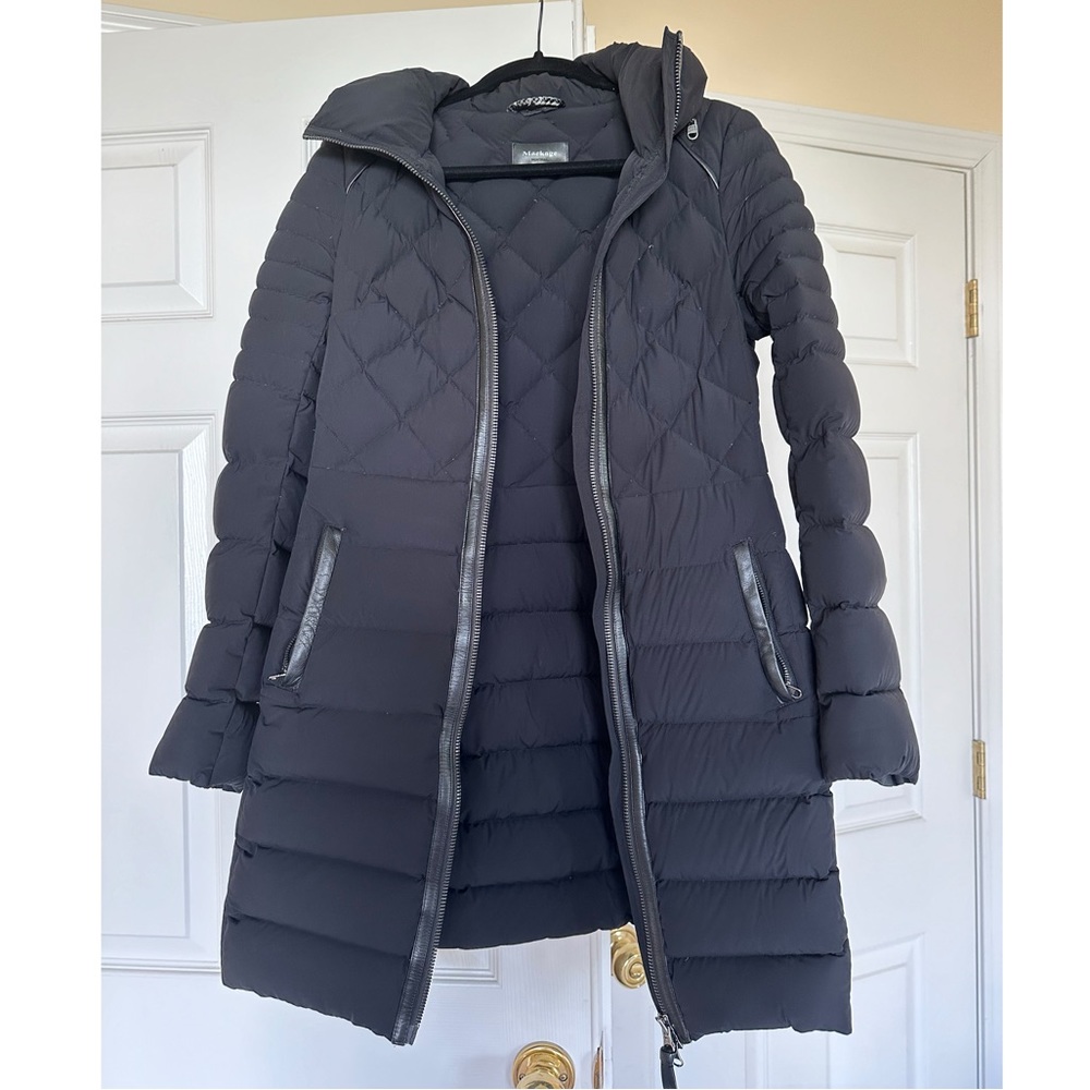 Knee length down feathers coat. In good condition gently worn.